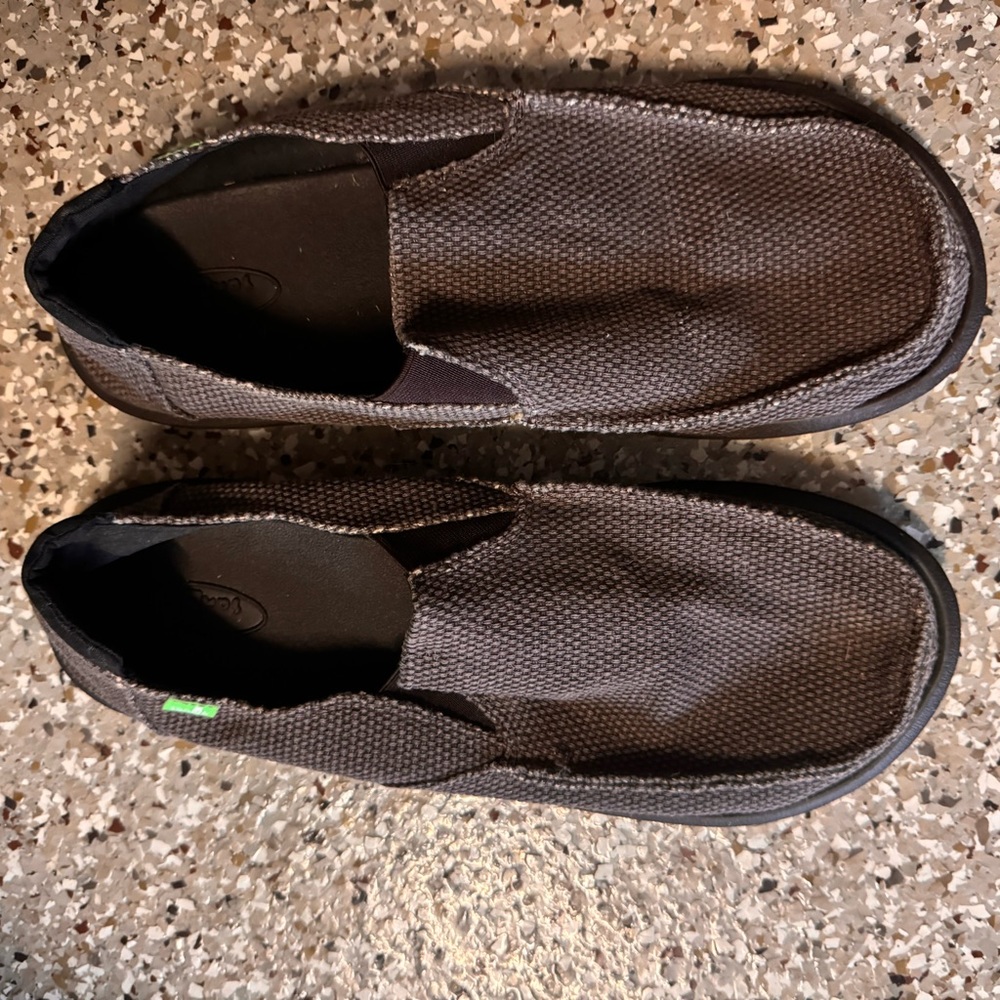 Sanuk shoes